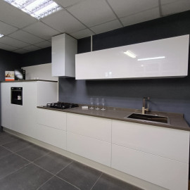 KgF-4r2qUkAl_-oCTbNZRExUIfTZymAHcOCeMpoCjP5M6DMW3q6TqhszDM7U9HFCDyI81coMJQPiDA-v2MfA8fL_