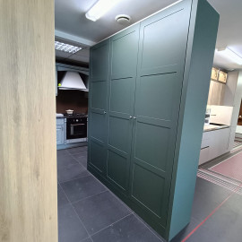 c1955427-b3ad-4915-bfb9-6f5e3e9e3b32